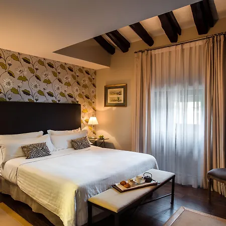 מלון Iriarte Jauregia 4*