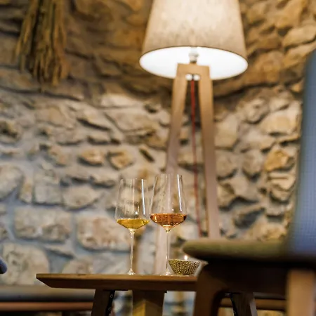 Iriarte Jauregia מלון