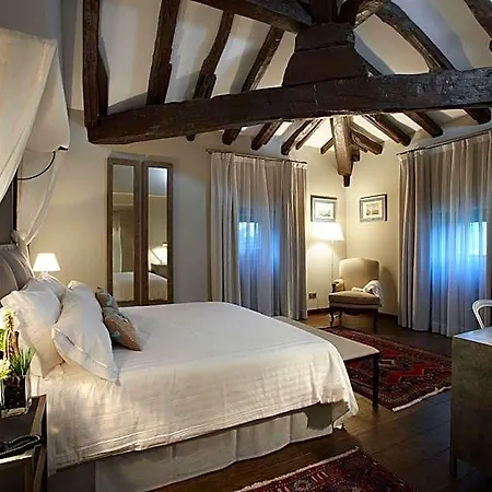 Iriarte Jauregia Hotel 4*